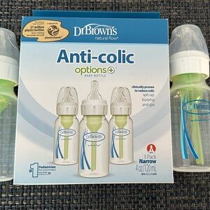 Dr. Brown's Anti-Colic Baby Bottles 3-Pack w/ 2 additional bottles NIB